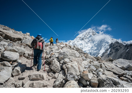Trekkers hiking in the Everest region 20293293