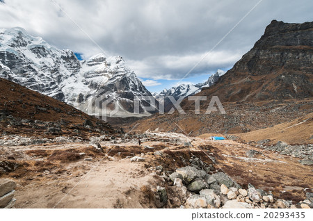 Himalayas in Everest region, Nepal 20293435