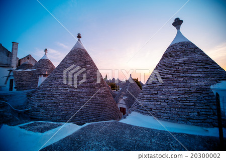 ALBEROBELLO, Traditional trulli houses in 20300002