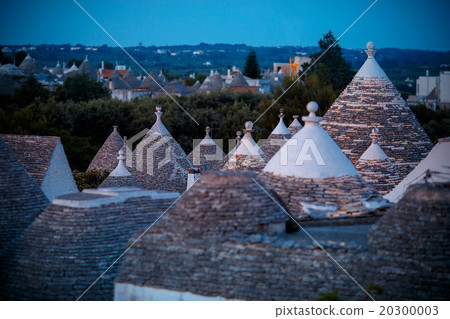 ALBEROBELLO, Traditional trulli houses in 20300003