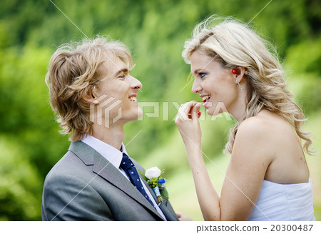 Beautiful wedding couple 20300487
