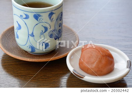 美味的茶和Umeboshi 美味的茶和Umeboshi 20302442