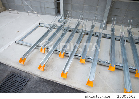 Bicycle parking lot Bicycle rack Aluminum aluminum ladder New condominium Bicycle parking lot Bicycle rack Aluminum aluminum ladder New condominium 20303502