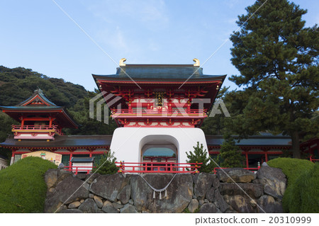 Aqua gates of Akama Shrine 20310999