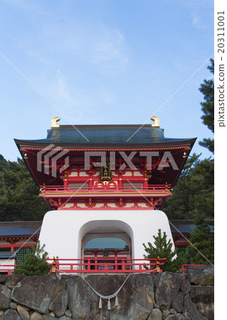 Aqua gates of Akama Shrine 20311001