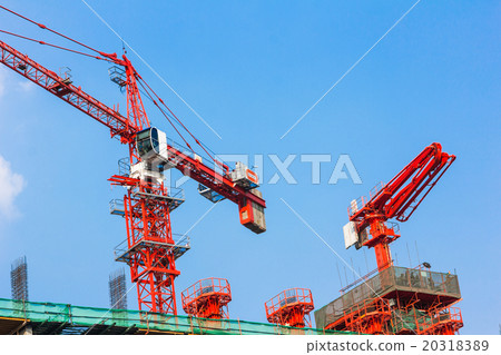 Construction site with crane and building 20318389