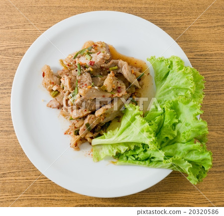 Top View of Spicy Grilled Beef Salad Top View of Spicy Grilled Beef Salad 20320586