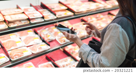 女性的購物形象 20321221