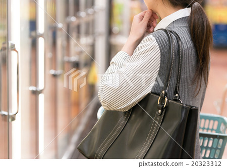 超市的形象 20323312