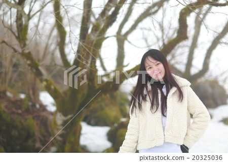 在雪地裡 20325036