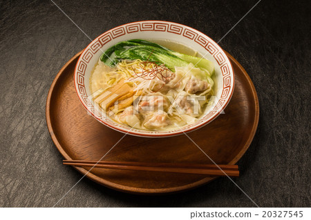 Shrimp wonton noodle won ton noodles Chinese food 20327545