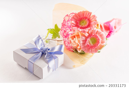 Gifts and bouquets Gifts and bouquets 20331173