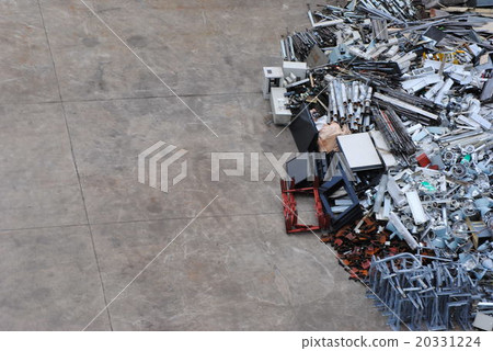 工業廢物 20331224