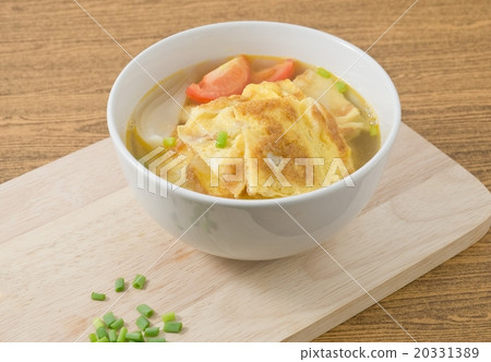 Thai Omelet Soup with Tomatoes, Onion and Scallion Thai Omelet Soup with Tomatoes, Onion and Scallion 20331389