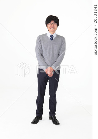 A smiling businessman, for whole body clipping 20331841