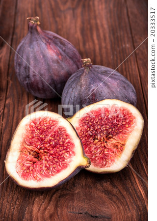 Fresh figs Fresh figs 20333517