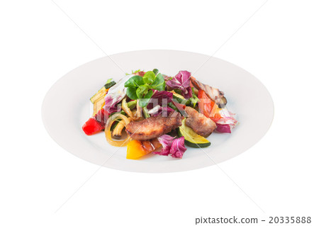 Fried Noodles with Beef and Vegetables  20335888