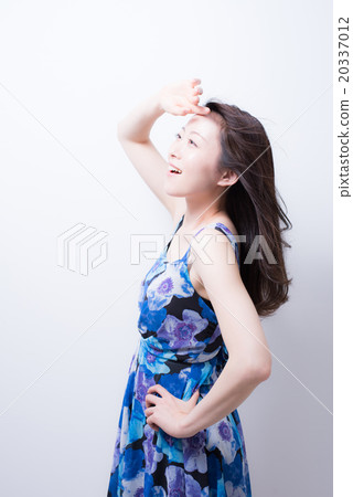 One Piece Female Portrait One Piece Female Portrait 20337012