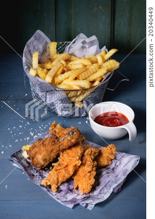 Chicken fries with potatoes 20340449