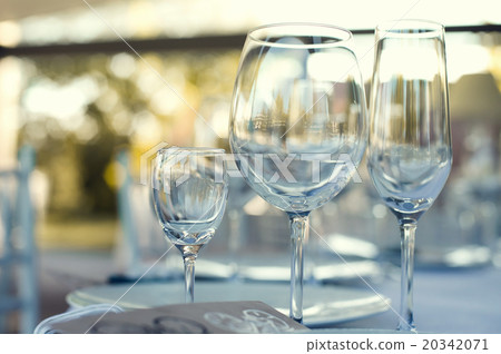 Close up picture of empty glasses in restaurant Close up picture of empty glasses in restaurant 20342071