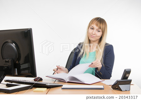 Arrogant office a specialist sorting paper looked at the phone rang 20343317