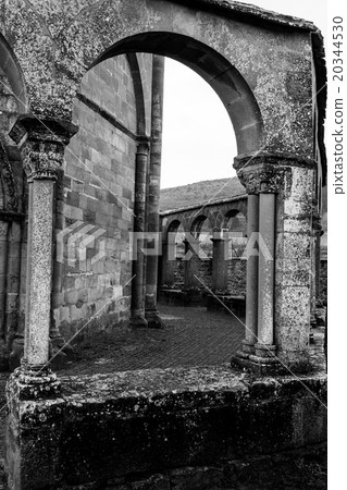 Black and white arcade 20344530