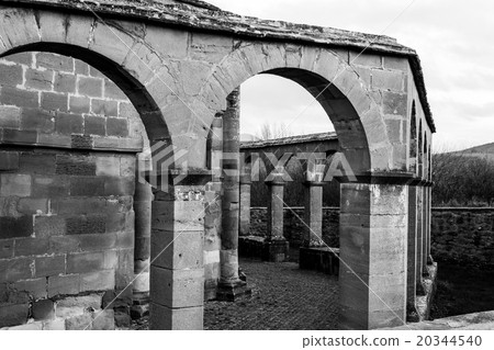 Eunate arcade in black and white 20344540