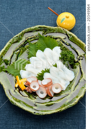 活潑的章魚生魚片。 （Tako的品種未知，超級章魚（章魚）生魚片準備好了） 20349964