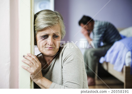 Domestic violance 20358191