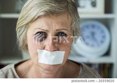 Domestic violence 20359020