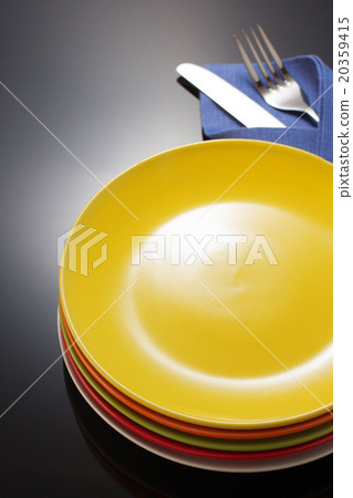 plate and fork with knife in napkin plate and fork with knife in napkin 20359415