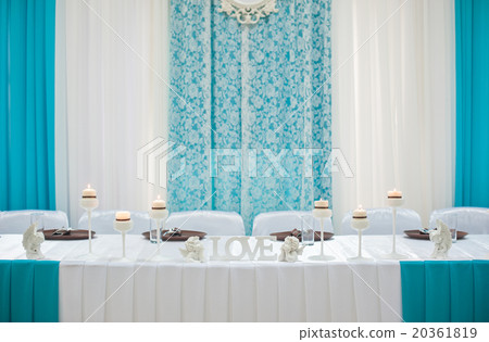 Beautifully decorated wedding table Beautifully decorated wedding table 20361819