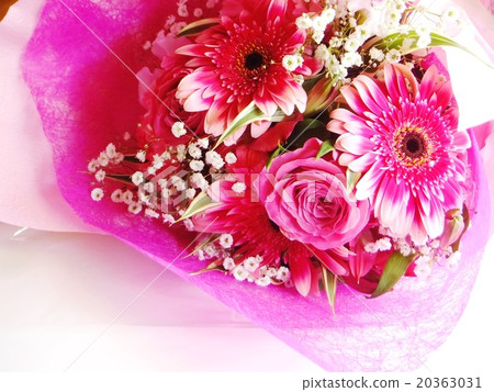 白色背景豪華花束 20363031