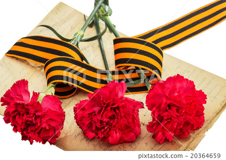 George ribbon, cloves and an old letter 20364659