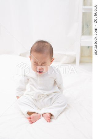 Crying baby 20366616