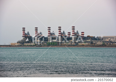 view of big oil refinery on a sky background 20370002