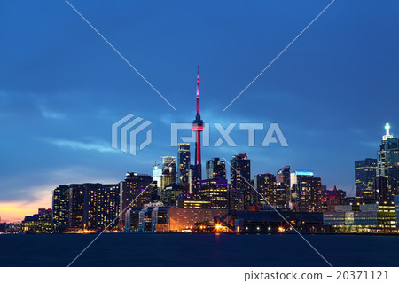 The Toronto skyline at dusk 20371121