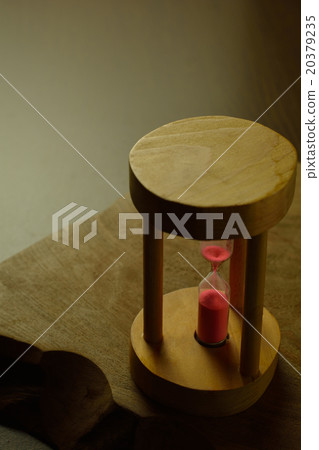 Hourglass Hourglass 20379235