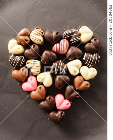 chocolate hearts 20384962
