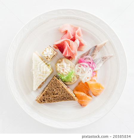 appetizer on the plate 20385834