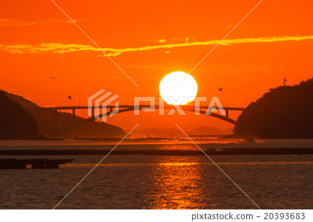 從Mashashima橋上升的太陽 20393683
