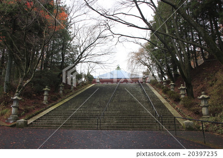 Hiezan Enryakuji in the autumn leaves season (stairs to the east and Amidado) Hiezan Enryakuji in the autumn leaves season (stairs to the east and Amidado) 20397235