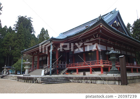 Hiezan Enryakuji in the autumn leaves season (East Hall · Great Auditorium) Hiezan Enryakuji in the autumn leaves season (East Hall · Great Auditorium) 20397239