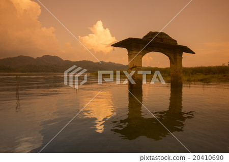 THAILAND KANCHANABURI SANGKHLABURI FLOODET TEMPLE THAILAND KANCHANABURI SANGKHLABURI FLOODET TEMPLE 20410690