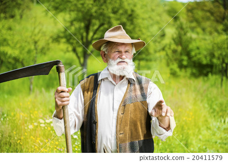 Man with scythe 20411579
