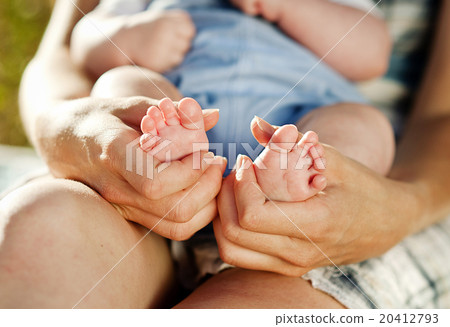 Mother and son 20412793