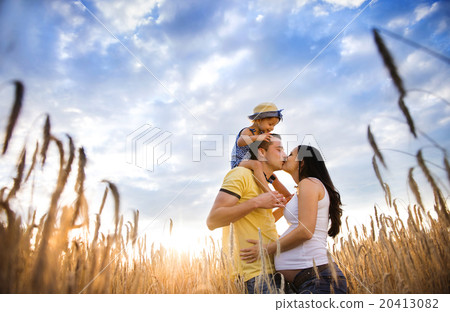 Family summer spending time together in nature Family summer spending time together in nature 20413082