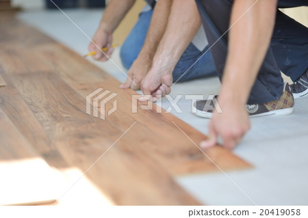 Installing laminate flooring Installing laminate flooring 20419058
