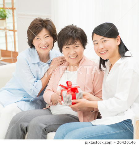 三代女人形象 20420146