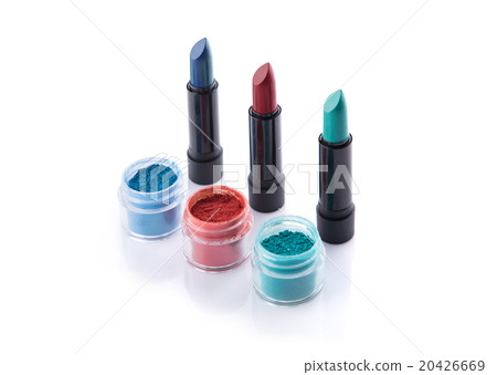 Set of lipsticks and matching eye shadows Set of lipsticks and matching eye shadows 20426669
